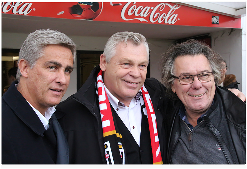 Eind nov 2015: RWDM-manager Thierry Dailly, ex-voetbalster Nico Jansen en Johan